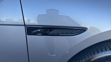 Jaguar F-Pace 2.0 D200 R-Dynamic SE Black 5dr Auto AWD Diesel Estate